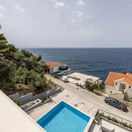 Daire In With House Sea View *