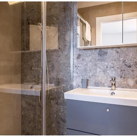 Daire In With House Sea View