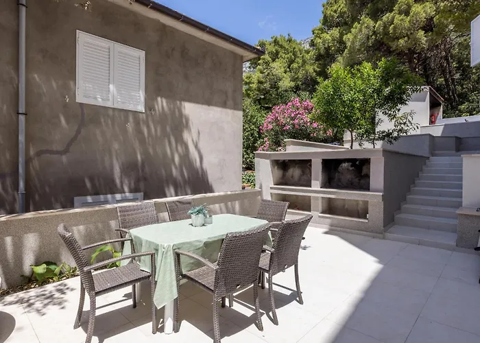 In With House Sea View *